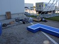 Projektierung der kompletten Werbeanlage, Konstruktion des Stahlbaus, Fertigung der Werbeanlagen, Komplettmontage incl. Stahlbau